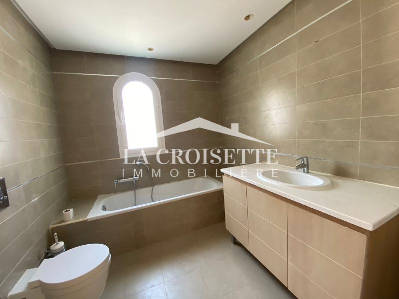 Penthouse S+4 avec vue sur mer à Gammarth 